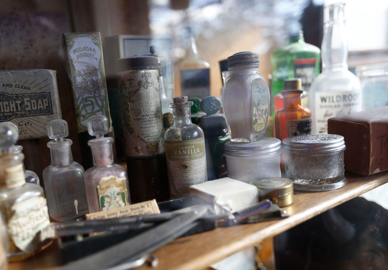 Apothecary items
